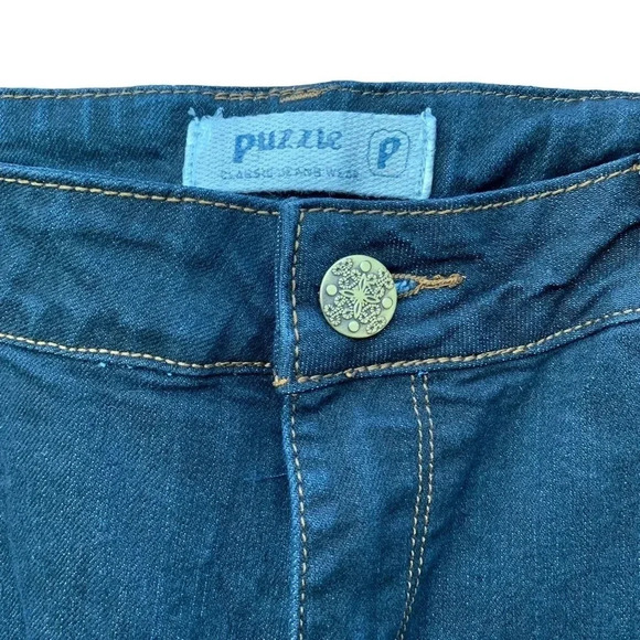 PUZZLE Jeans Wear women's size 15/16 jeans, inseam 31", rise 10" - Picture 6 of 7
